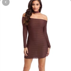 Off shoulder Windsor dress